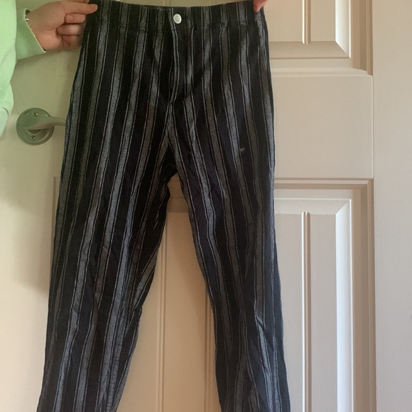 Brandy Melville Popular Tilden Stripped Pants - Picture 3 of 4